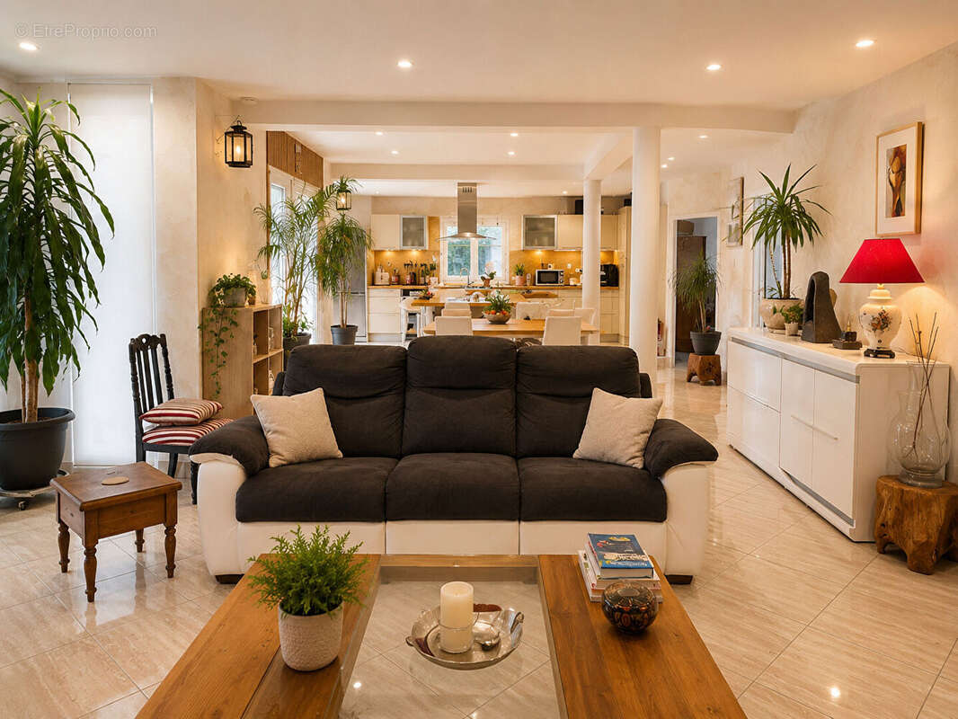 Maison à COULOUNIEIX-CHAMIERS