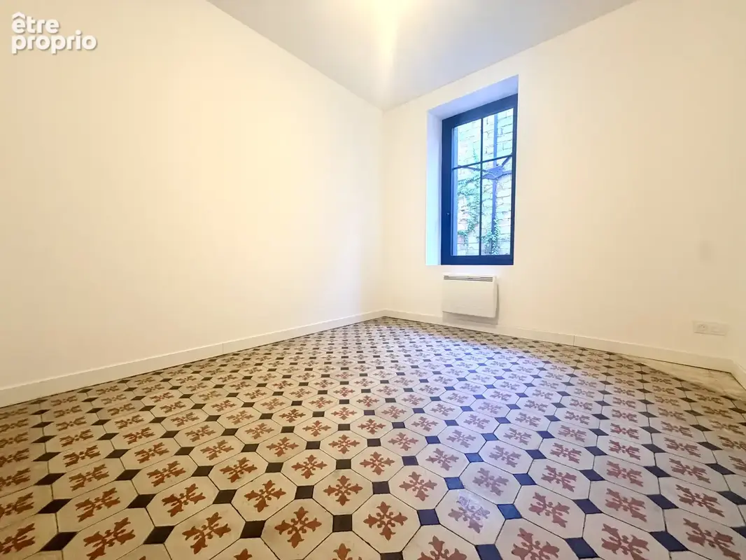 Élégante maison de ville entièrement rénovée - photo 9