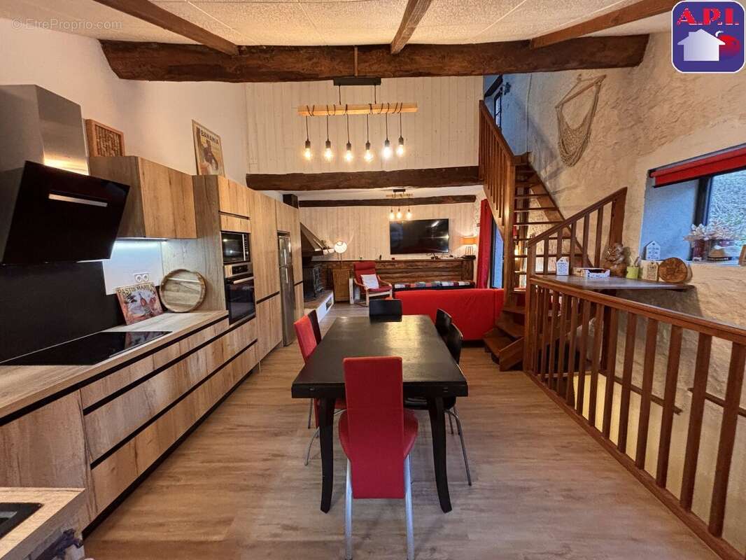 Maison à CAMPAGNA-DE-SAULT