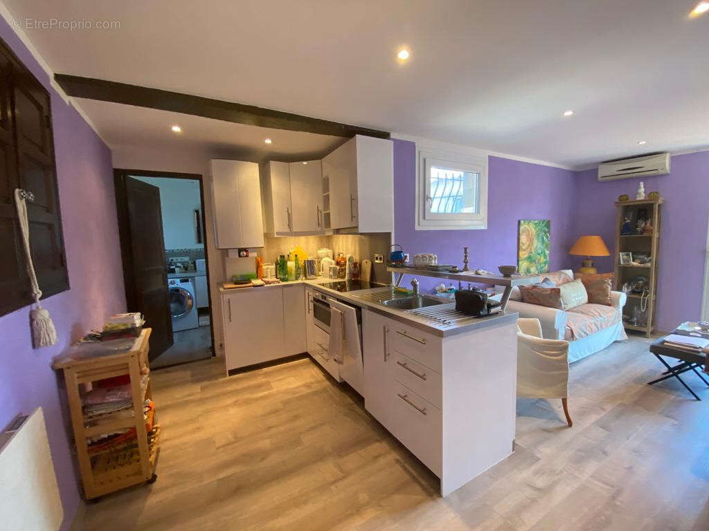 Appartement à GRIMAUD