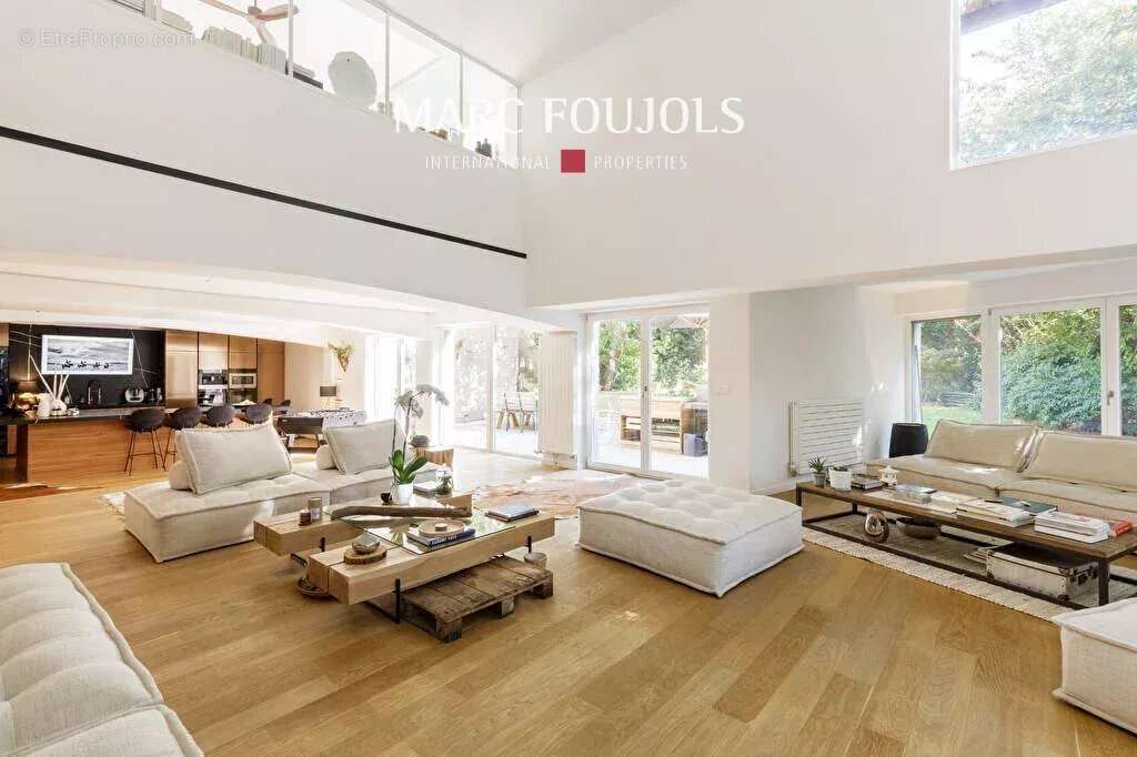 Maison à JOUY-EN-JOSAS