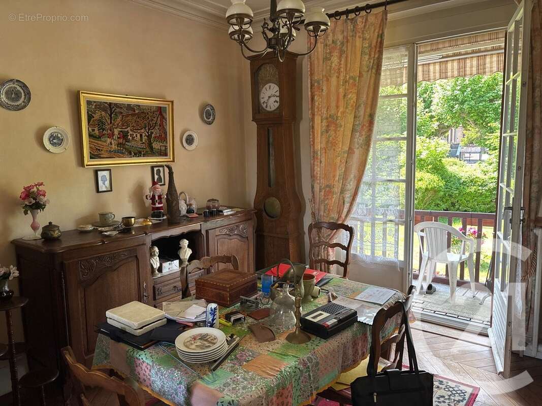 Maison à IVRY-LA-BATAILLE