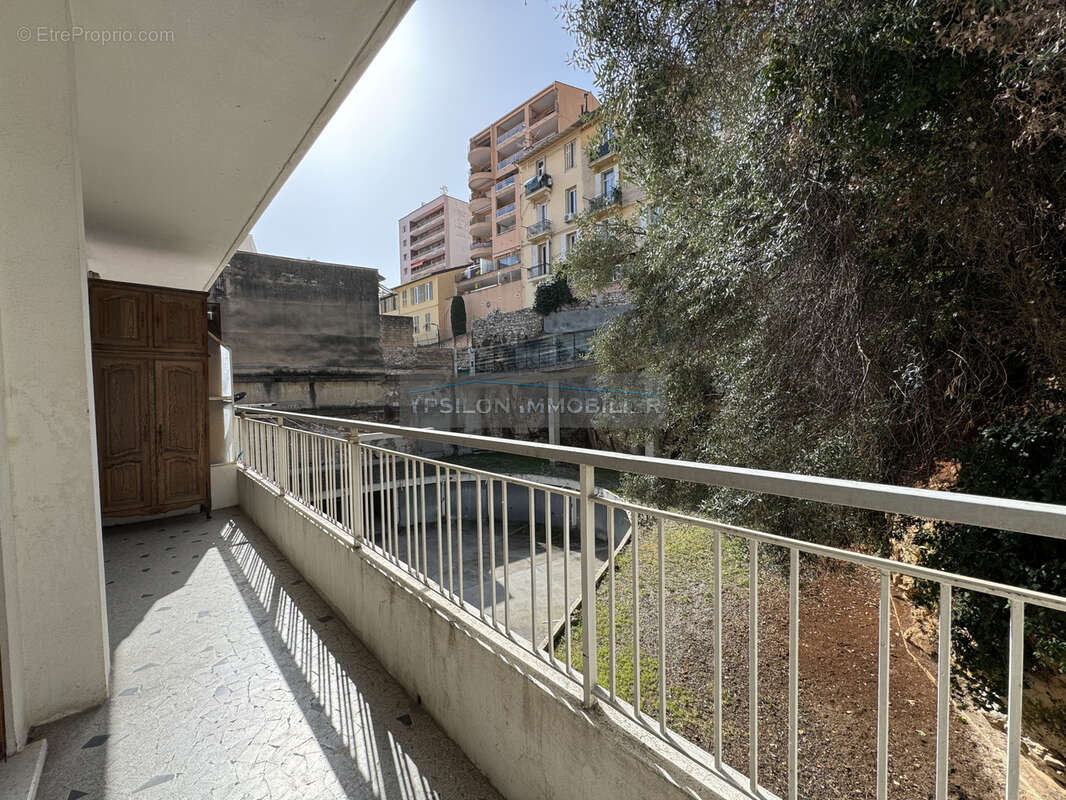 Appartement à BEAUSOLEIL