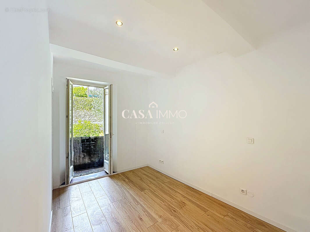 Appartement à HYERES