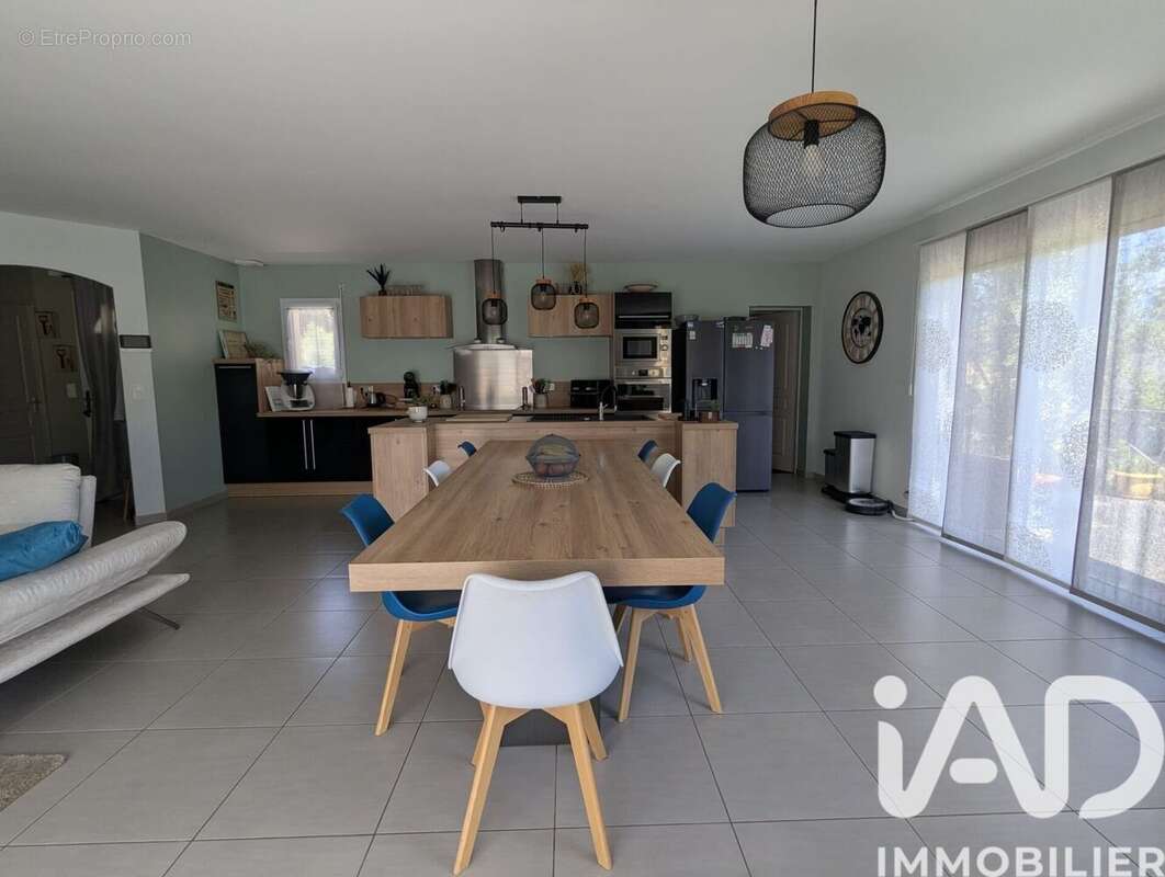 Maison 117 m² à Labatmale  - photo 5