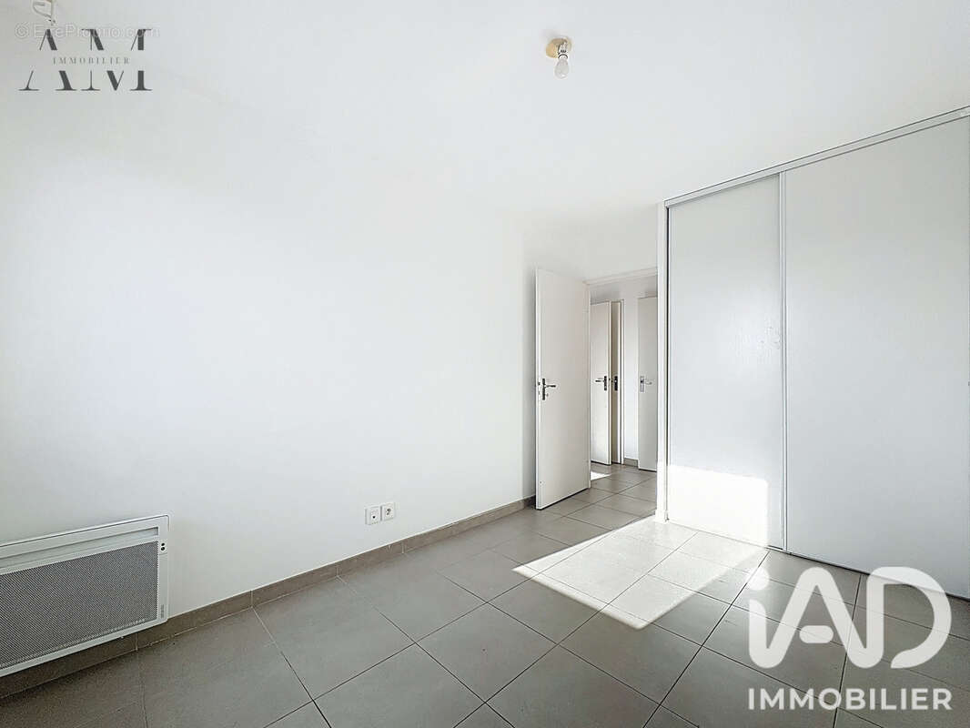Appartement 56 m² à Marseille-8e  - photo 6