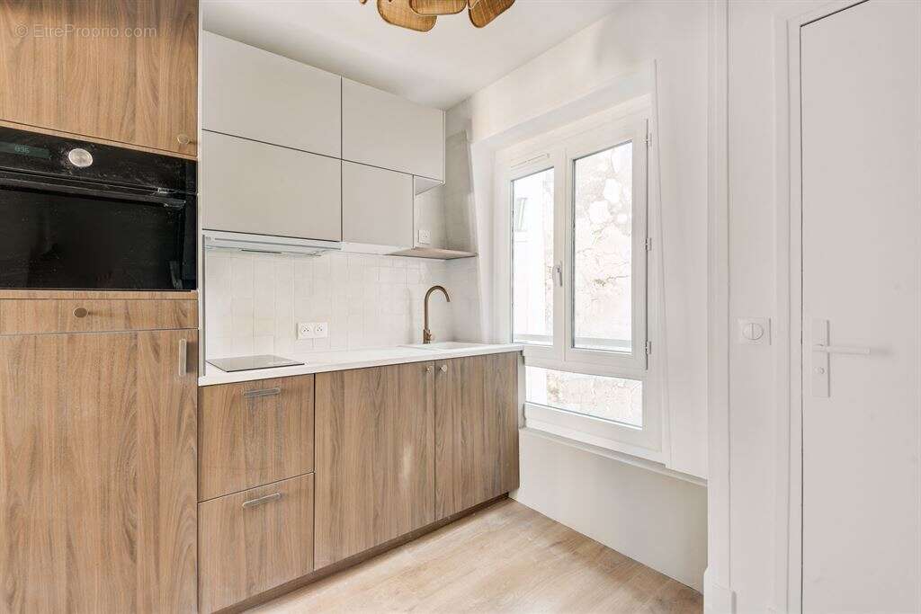 Appartement à PARIS-18E