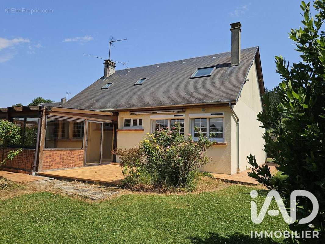 Maison 117 m² à Beaumont-Le-Roger  - photo 3