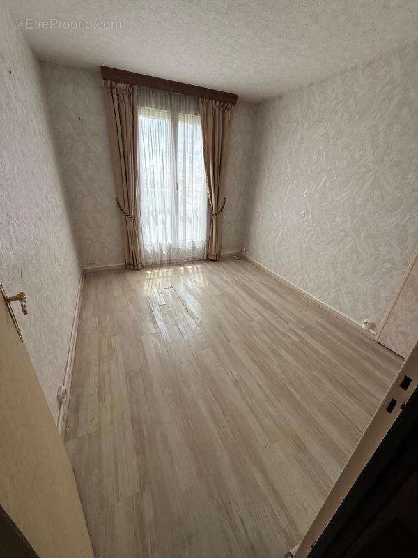 Appartement à SAINT-GRATIEN