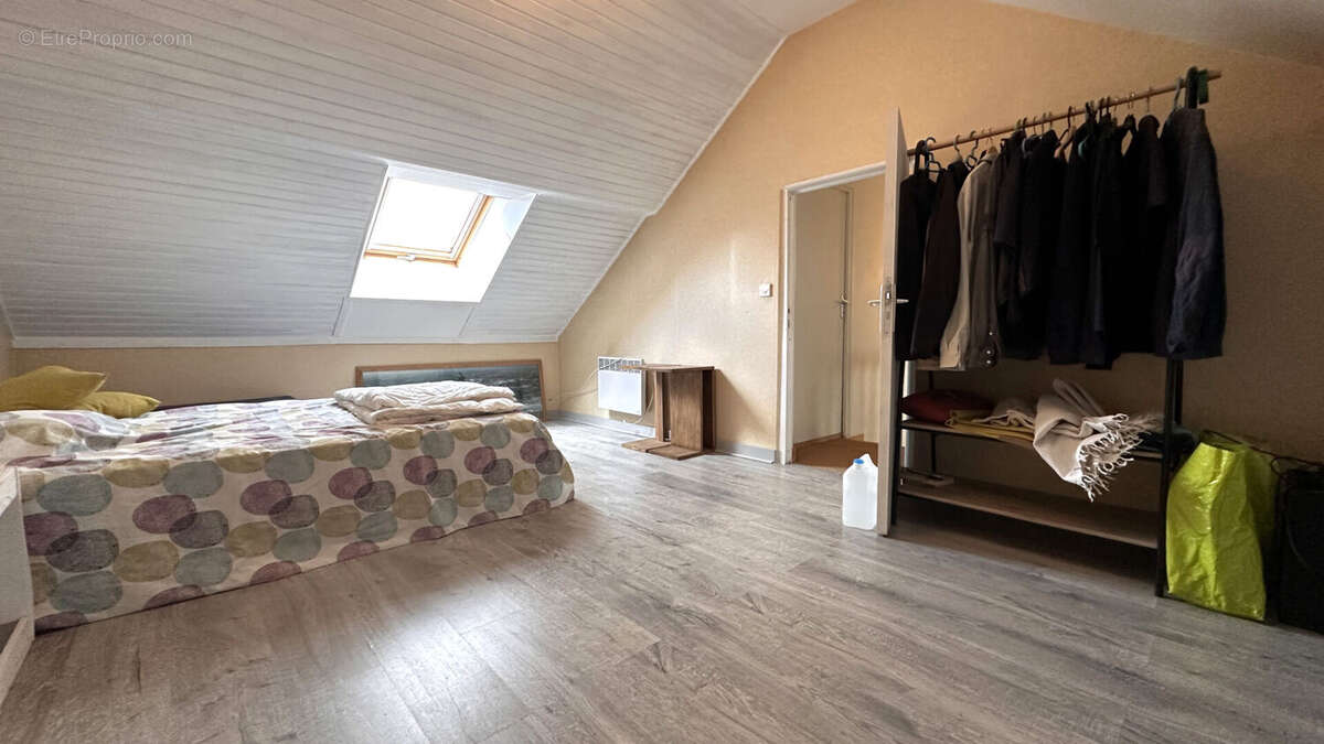 Maison à JAUNAY-CLAN