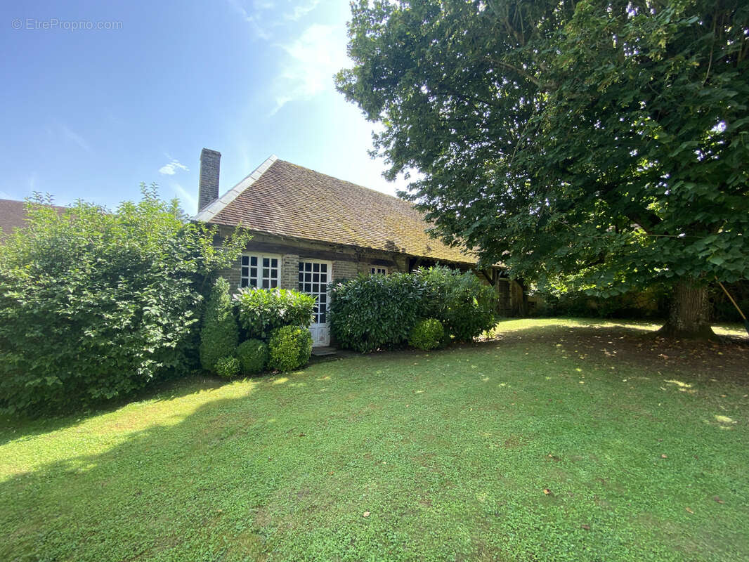 Maison à AIX-EN-OTHE