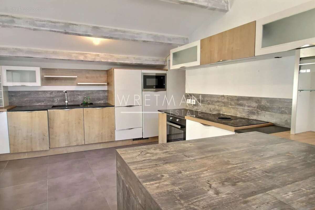 Appartement à FAYENCE
