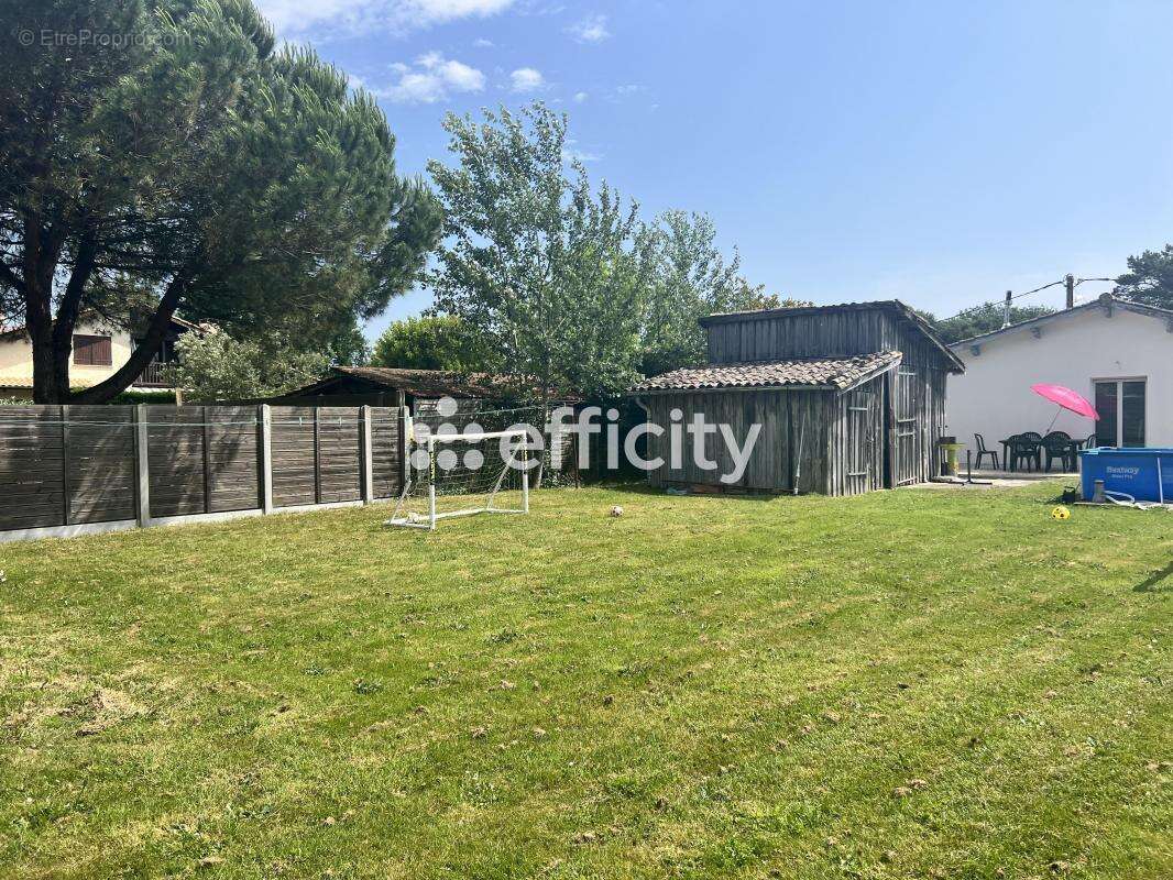 Maison à SAINTE-HELENE