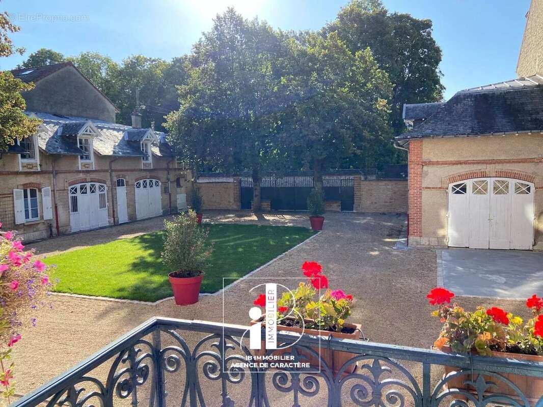 Maison à FONTAINEBLEAU