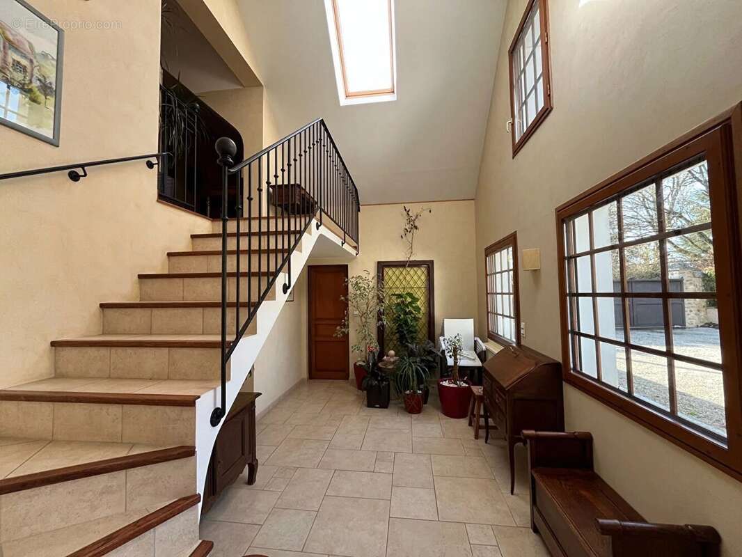 Maison à LES MESNULS