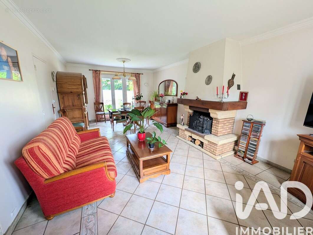 Photo 2 - Maison à EZANVILLE