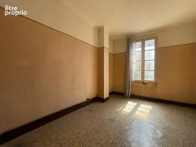 Trois logements à renover avec garages et caves - photo 5