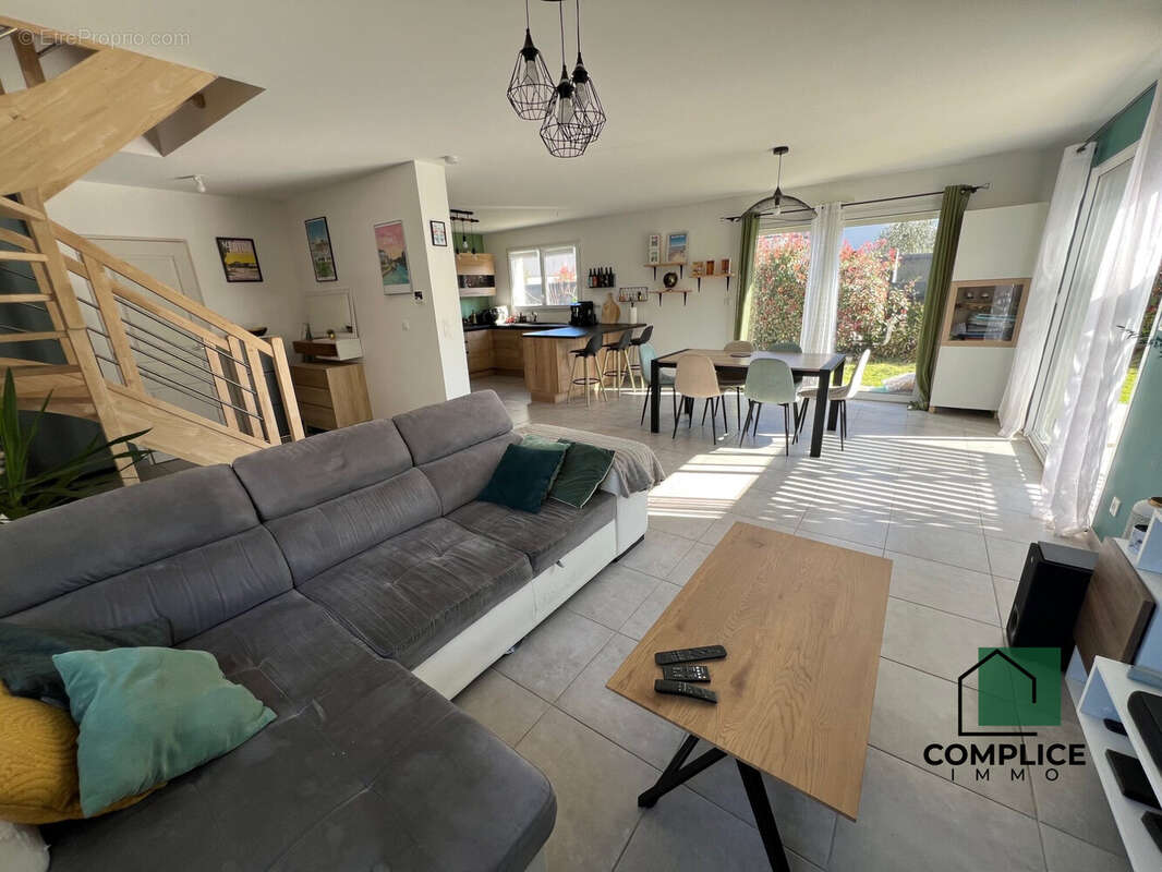 Maison à VIGNEUX-DE-BRETAGNE