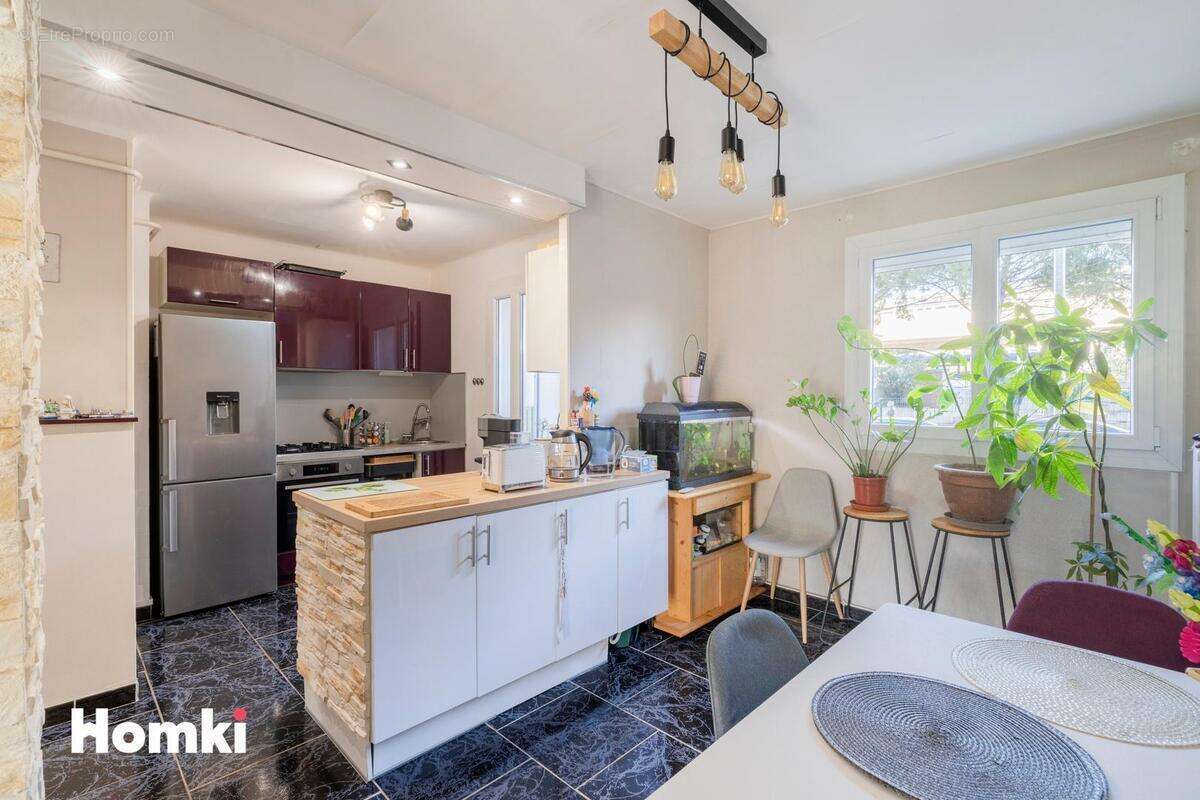 Appartement à MARSEILLE-9E