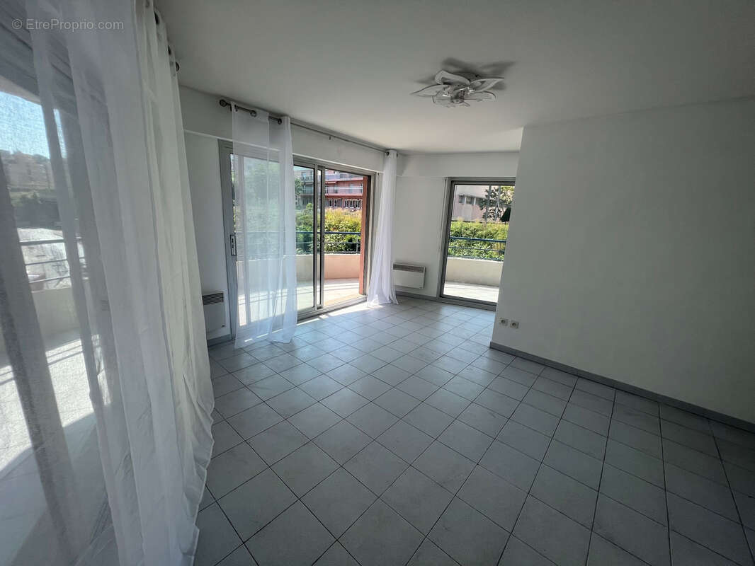 Appartement à MENTON