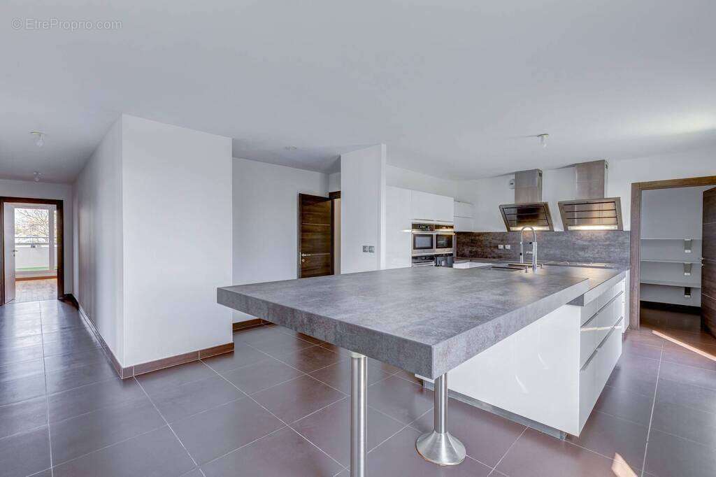 Appartement à ORNEX