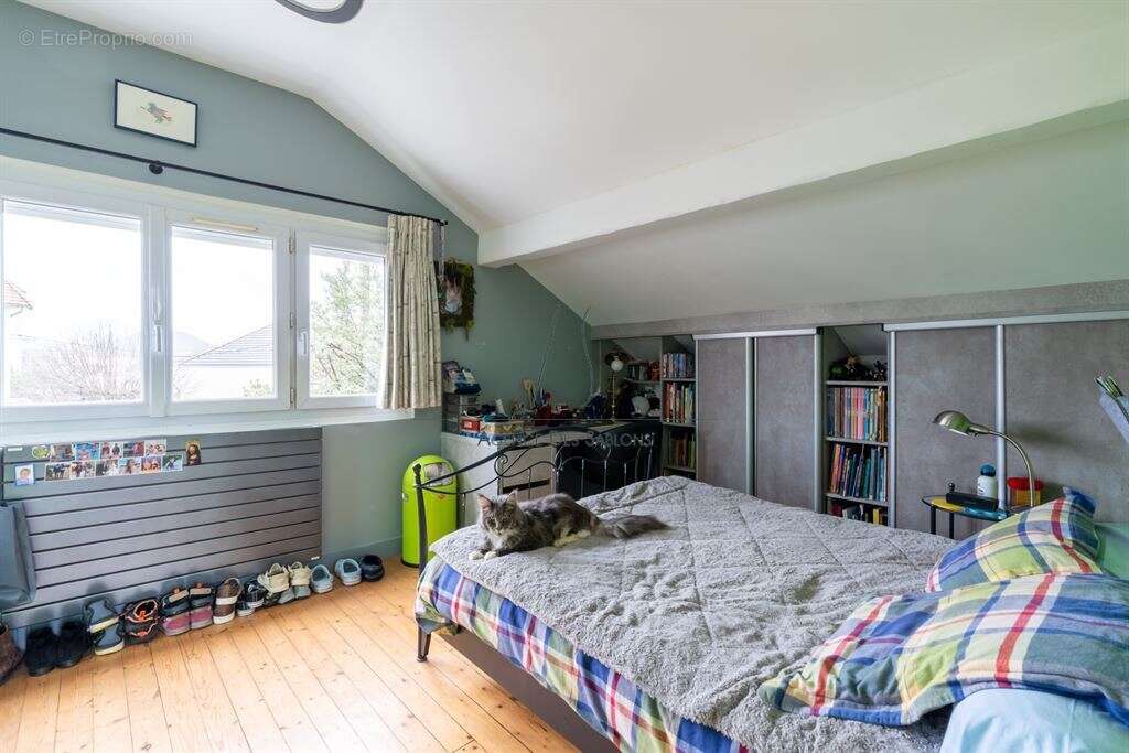 Maison 170 m² à Chatou  - photo 9