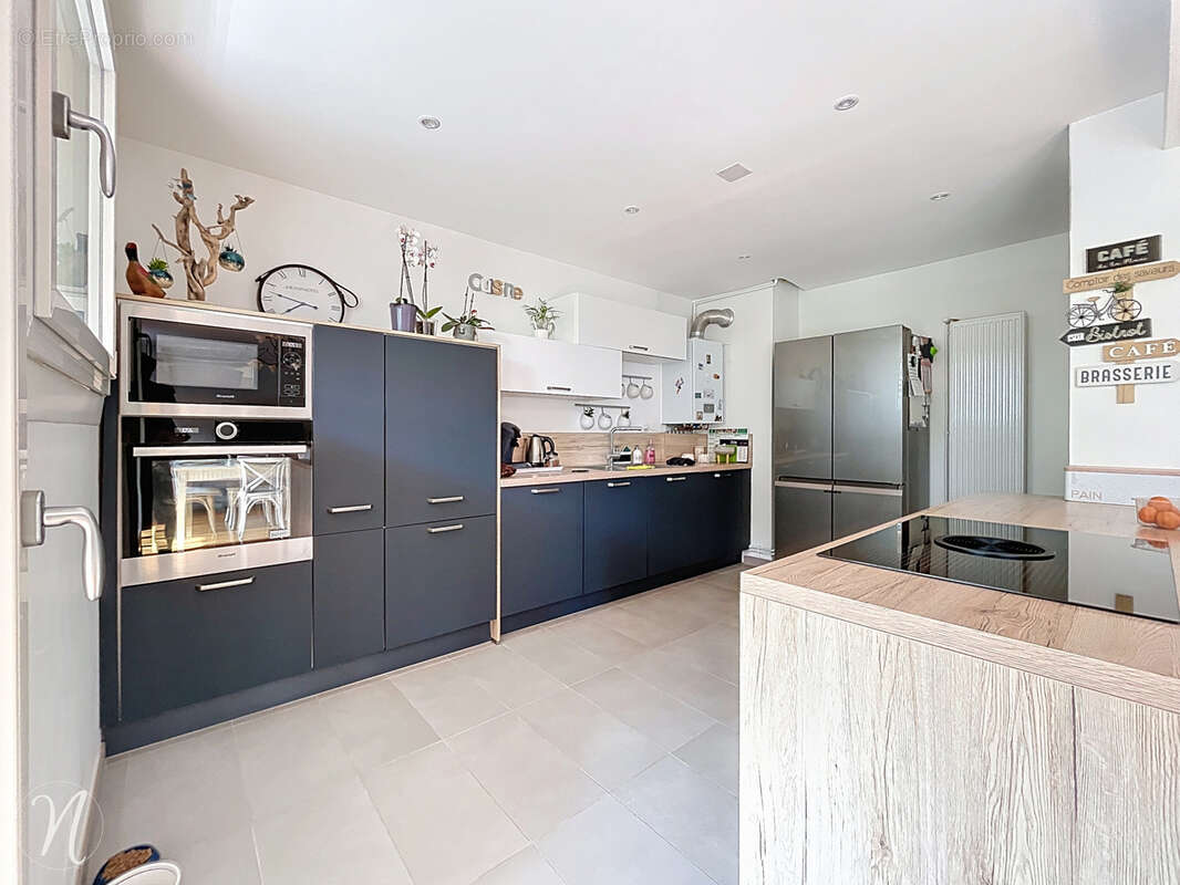 Appartement à SAINT-GENIS-LAVAL