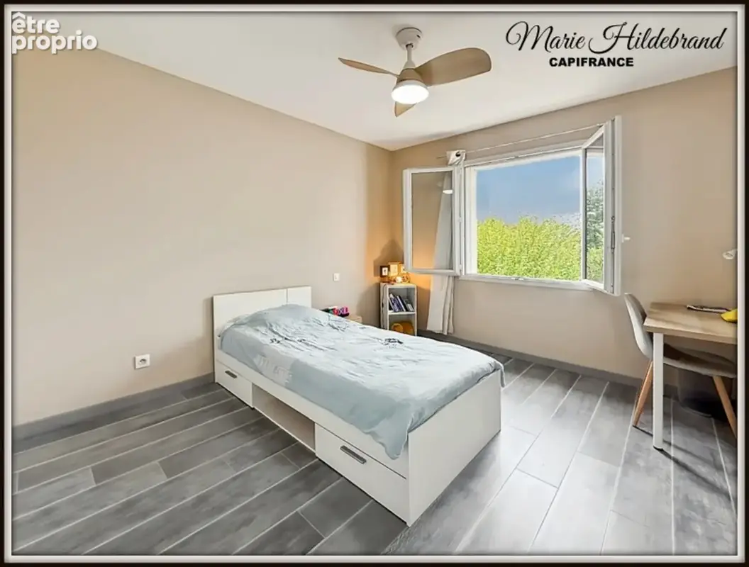 Maison récente de plain-pied – 4 chambres – piscine – terrain 2 349 m² - photo 19