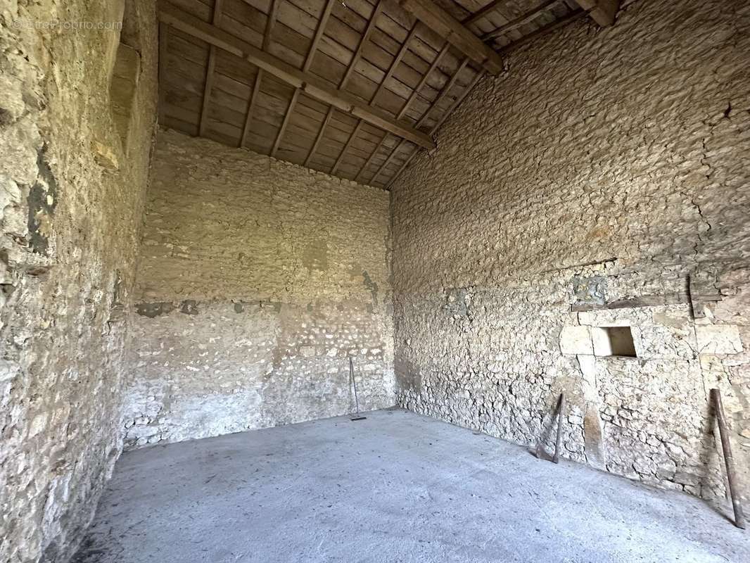 Maison à SAINT-GERMAIN-DU-SEUDRE