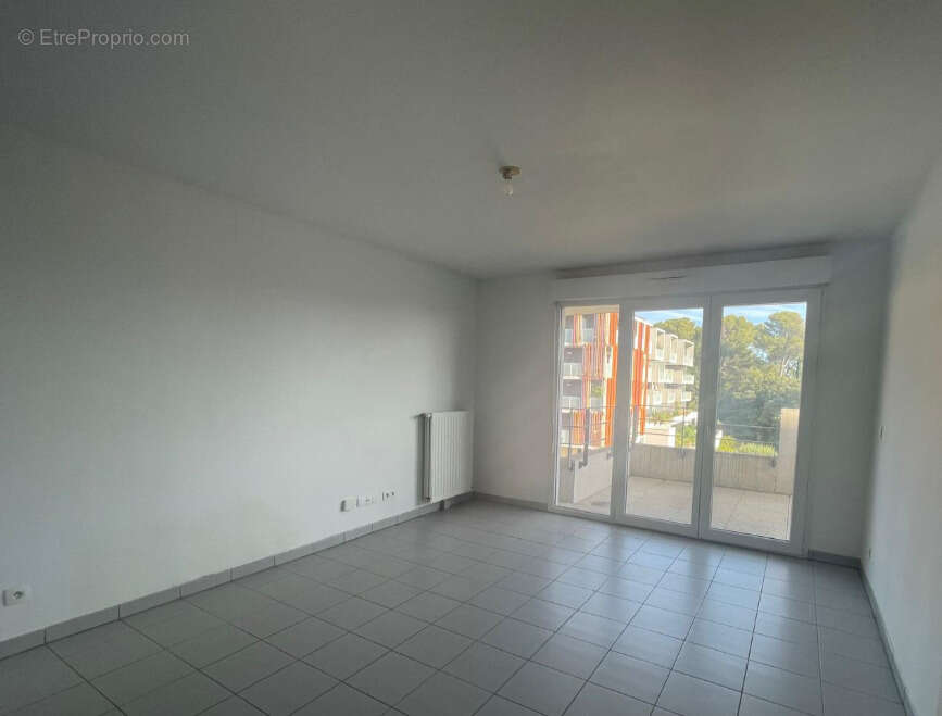 Appartement à JUVIGNAC