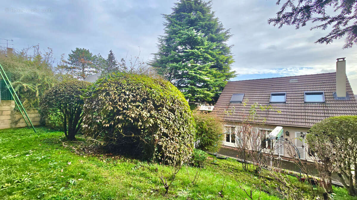 Maison à ATHIS-MONS