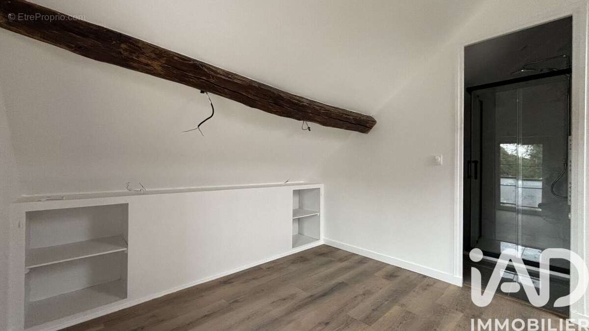 Photo 2 - Appartement à VILLEJUST