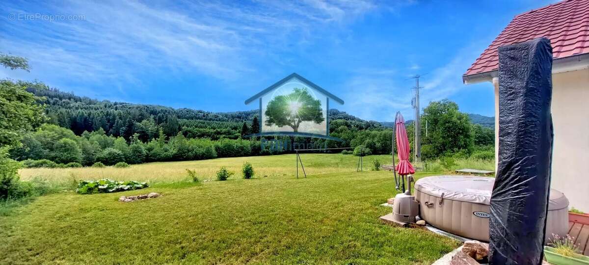 Maison à TENDON