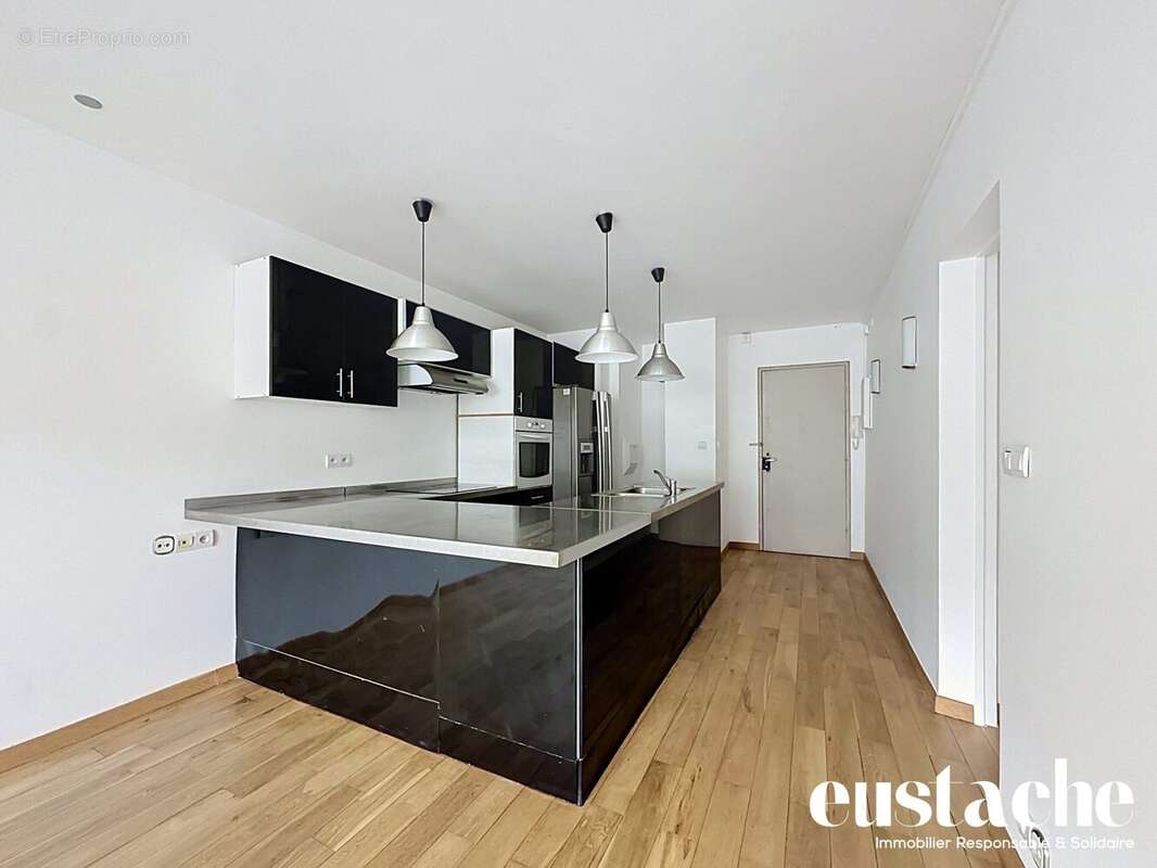 Appartement à PARIS-20E