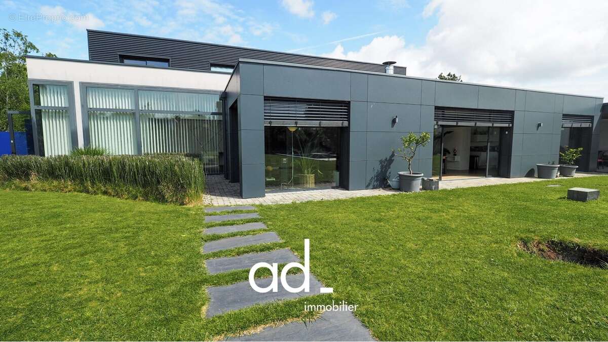 Maison à LA ROCHELLE