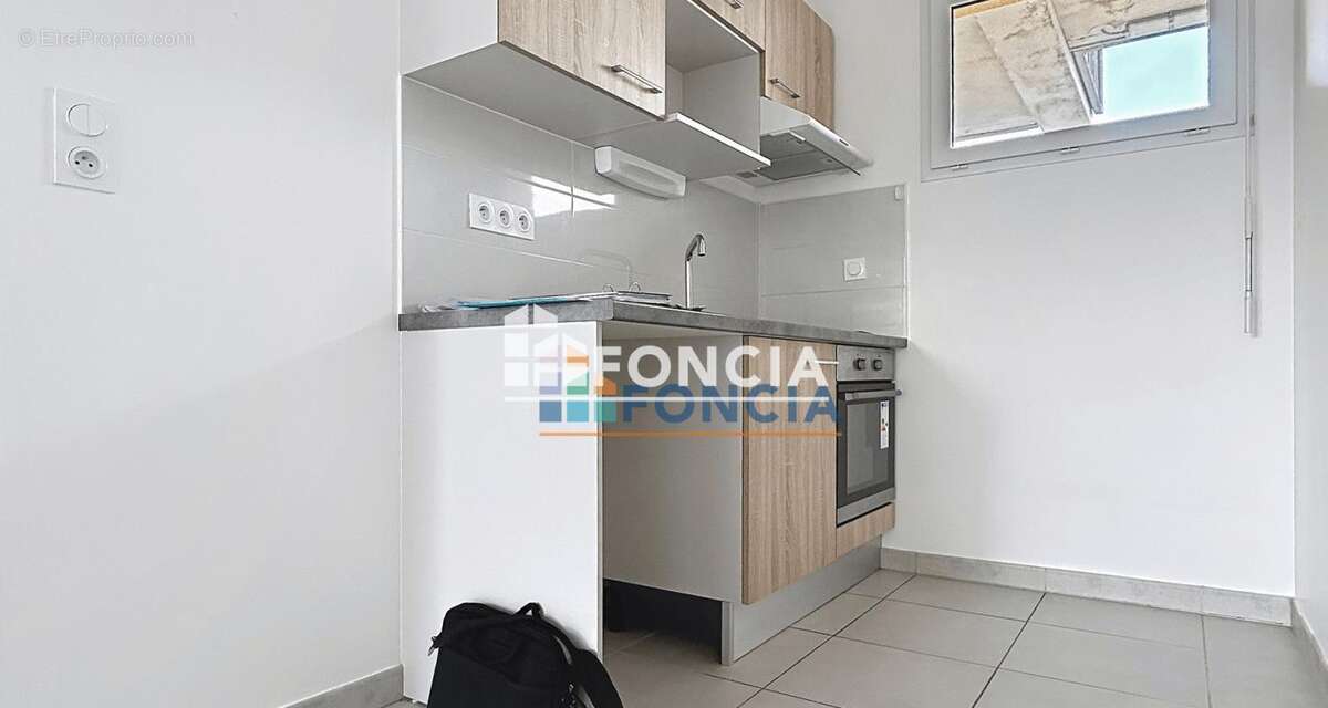 Appartement à COLOMBELLES