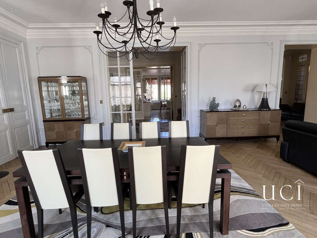 Appartement 307 m² à Nantes  - photo 3