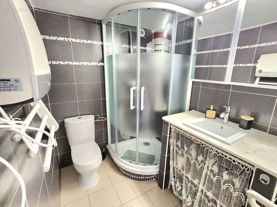 Maison de 242 hab //  terrain 1196 m² // piscine / sauna / spa - photo 12