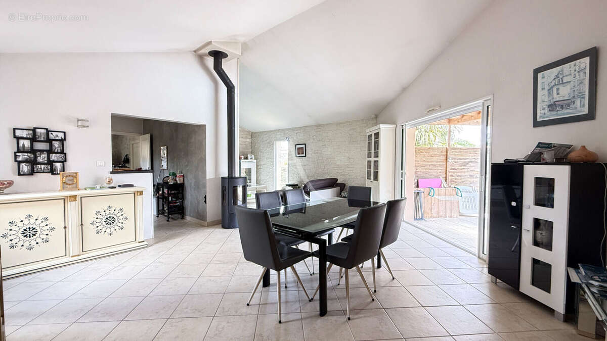 Maison à LES CLOUZEAUX