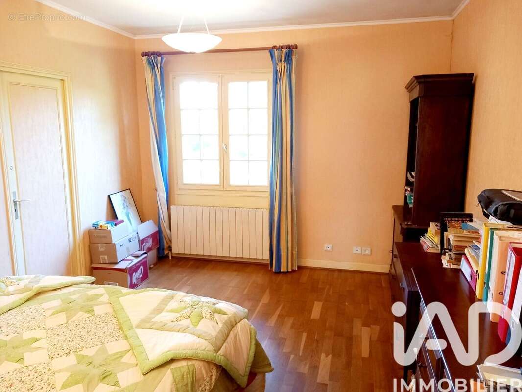 Maison 192 m² à Fretigny  - photo 3