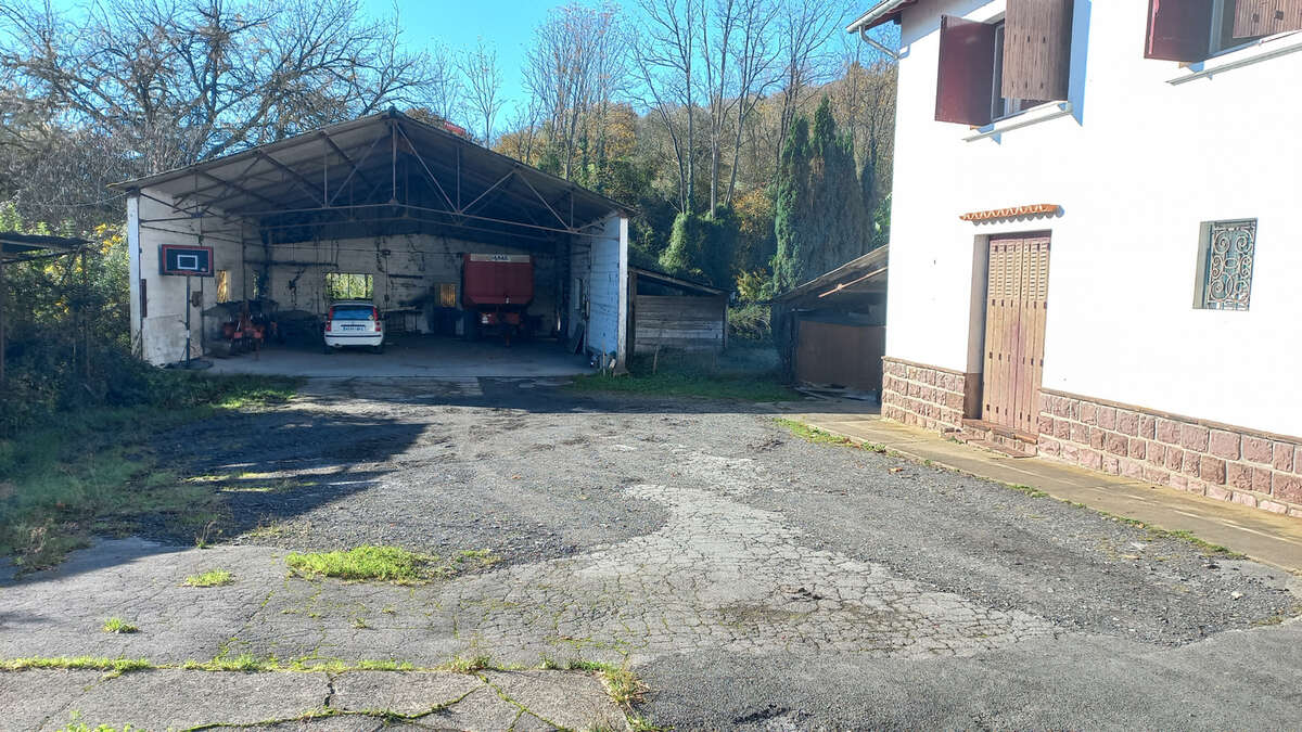 Appartement à AMENDEUIX-ONEIX