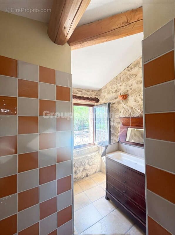 Maison à MEYNES