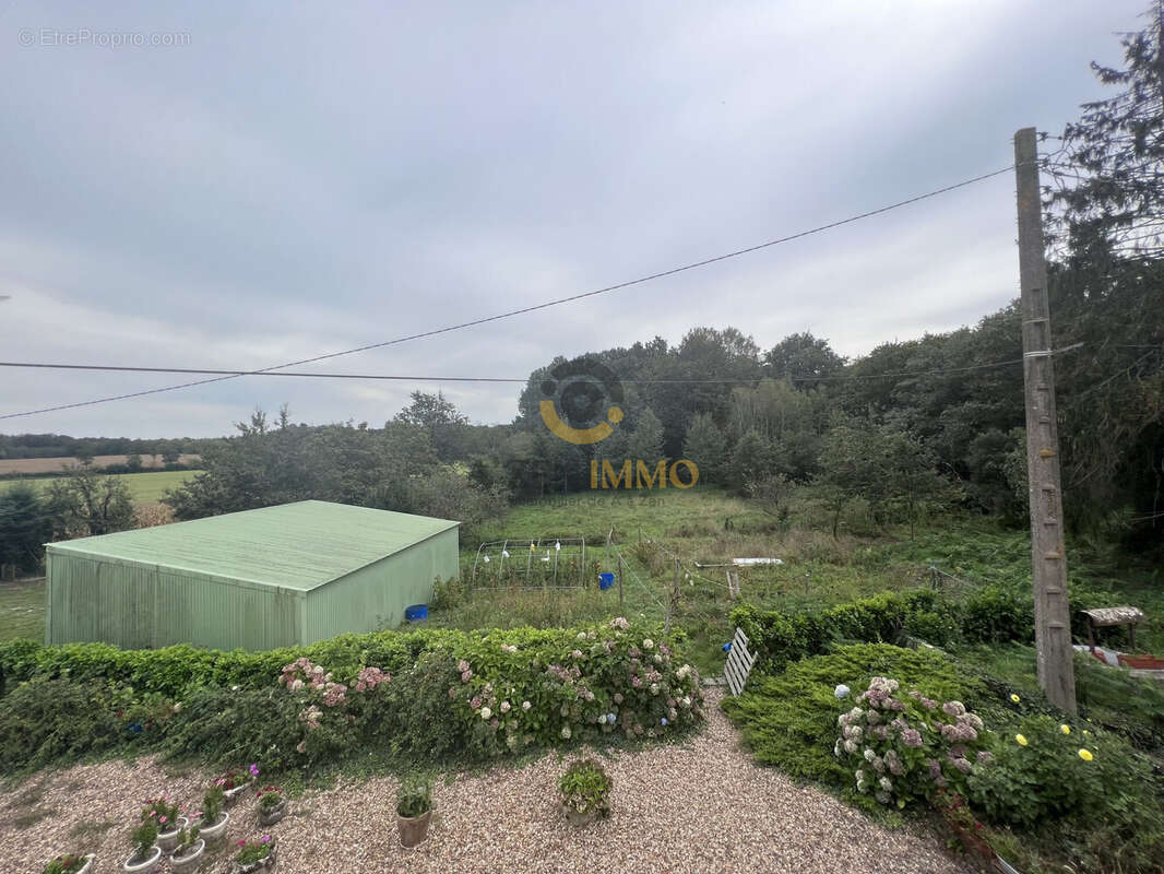 Maison à SECONDIGNY