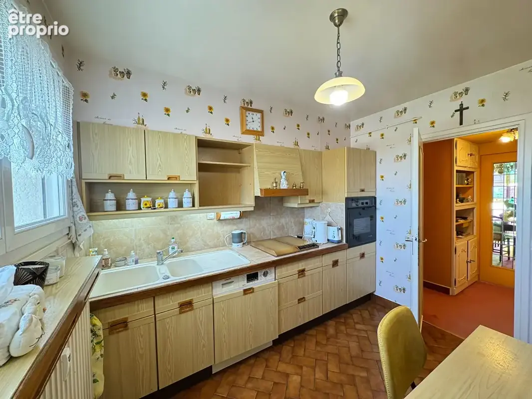 Appartement à renover - 4 pieces - 80.3 m² - reims jean jaures - photo 6