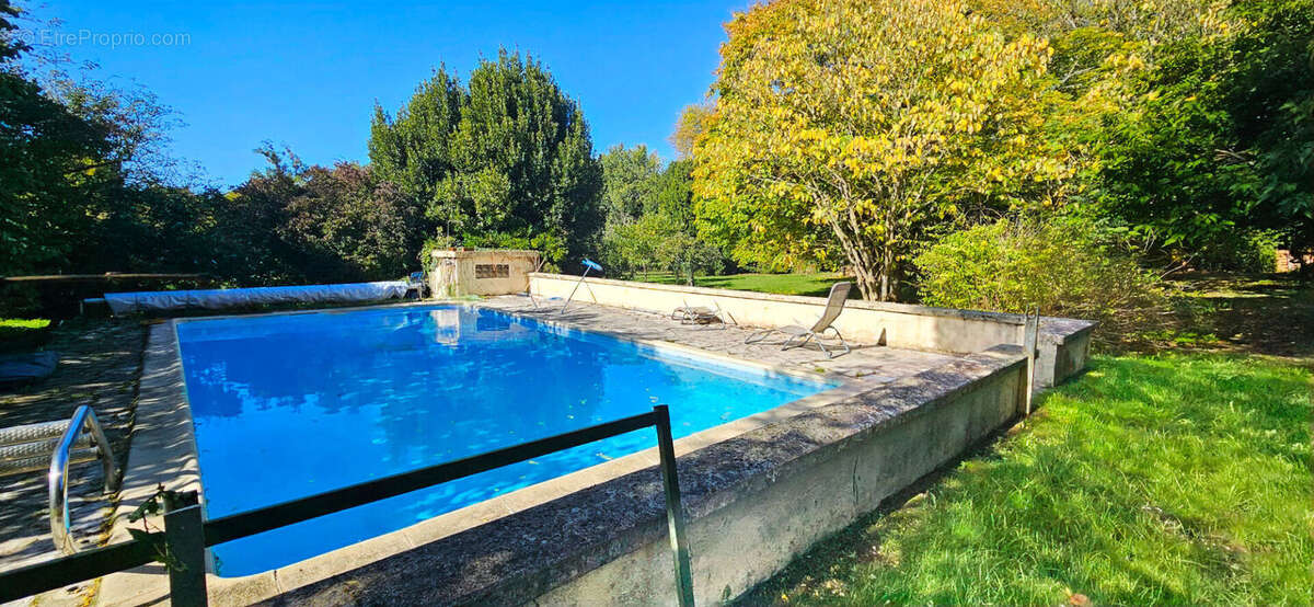 Maison à SAINT-DIZANT-DU-GUA