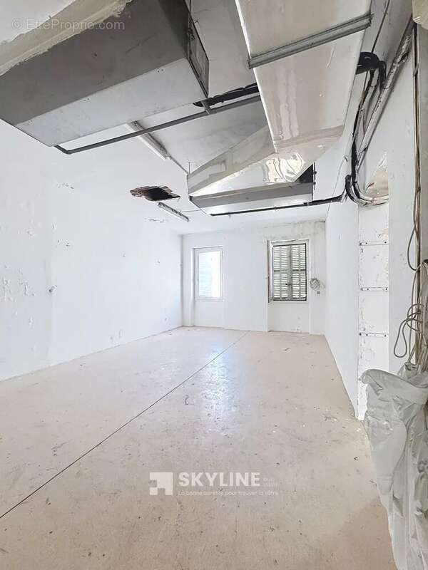 Appartement à MARSEILLE-1E