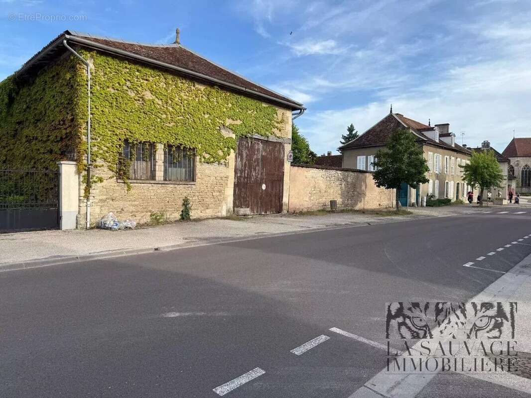 Maison à DIENVILLE