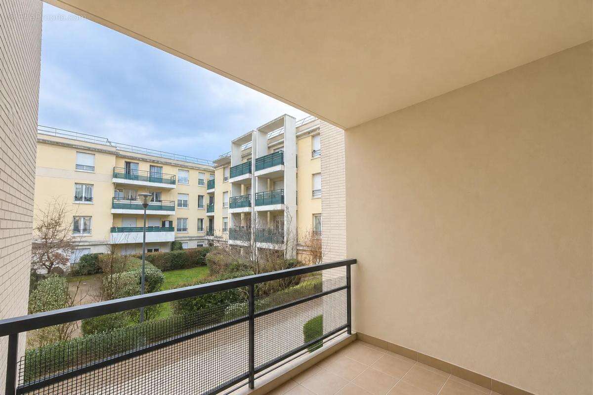 Appartement à VIGNEUX-SUR-SEINE