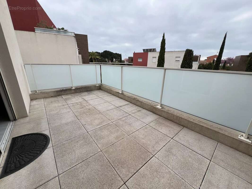 Appartement à PEROLS