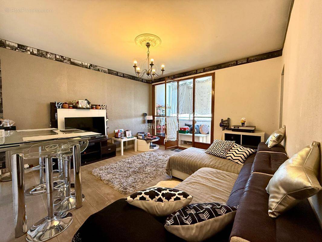 Appartement à MARSEILLE-13E